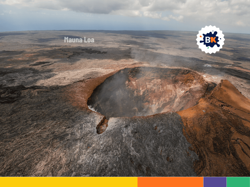 Mauna Loa is an active volcano in Hawaii Mauna Loa is an active volcano in Hawaii
